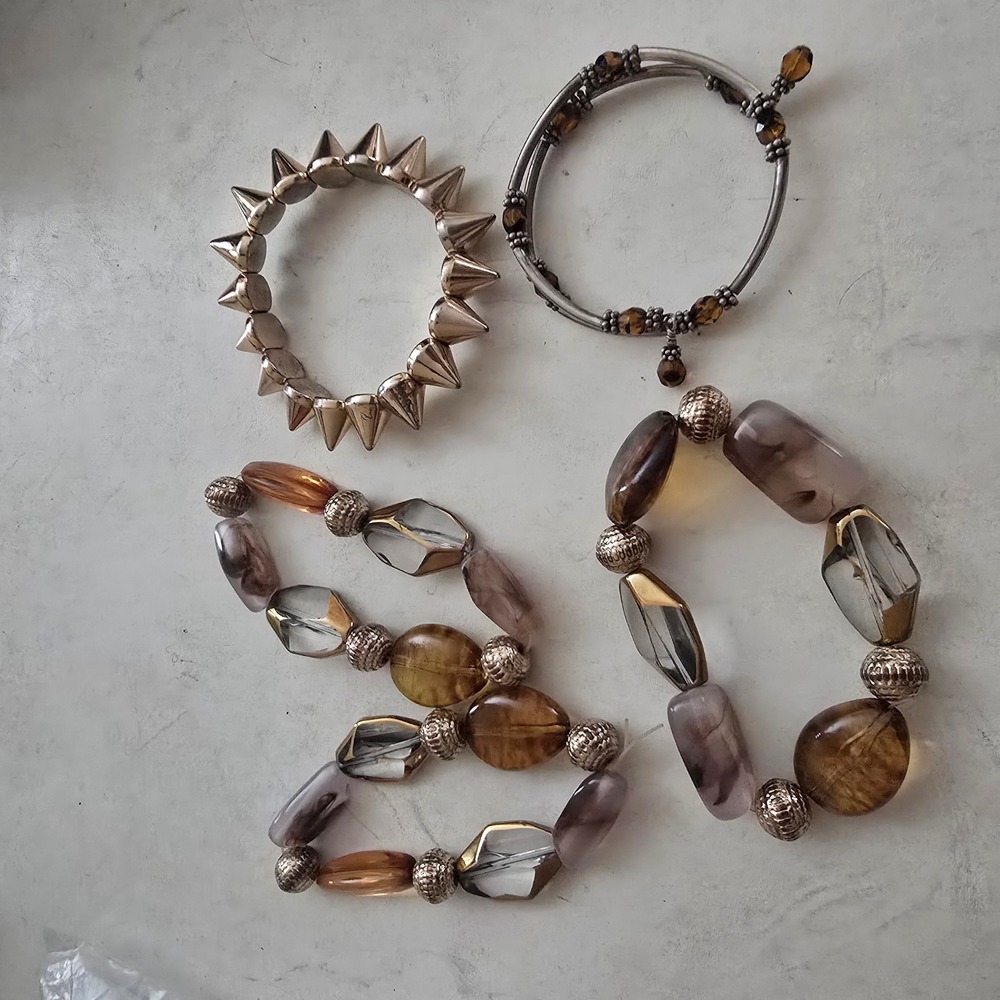 Mixed Bracelet Lot of 4 Amber Resin Beads Gold Tone Spikes Silver‎ Wire Wrap